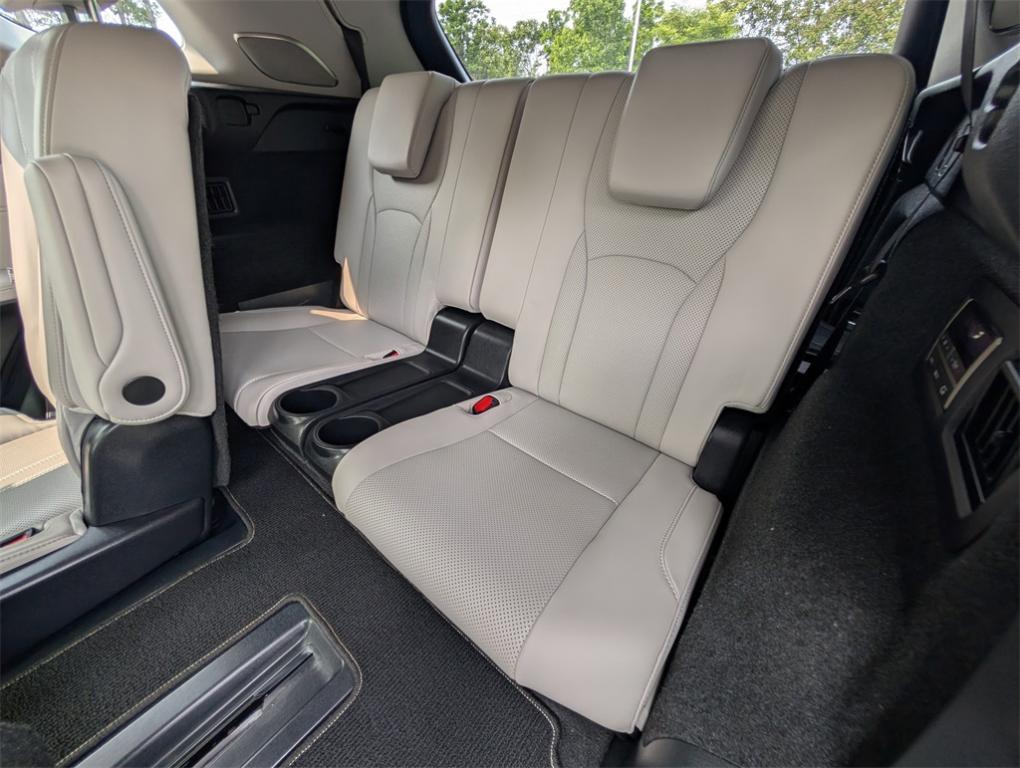 used 2021 Lexus RX 450hL car, priced at $39,999