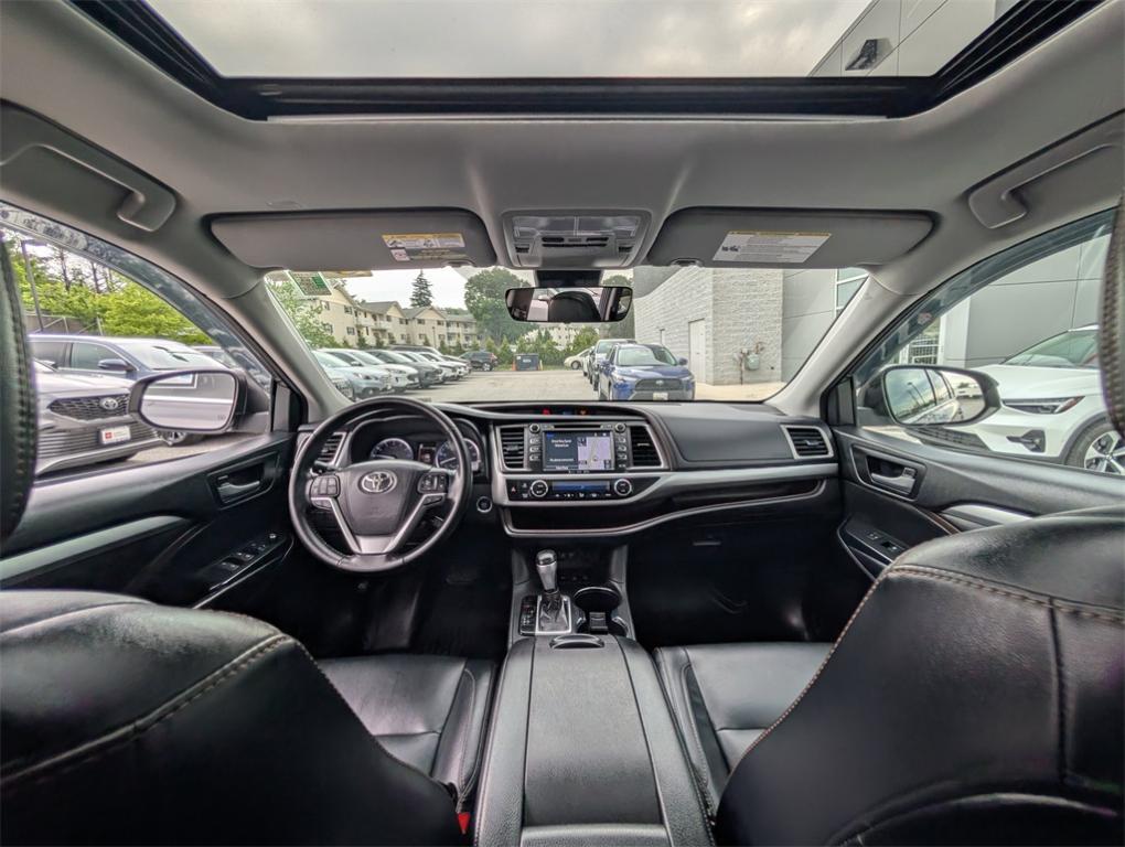 used 2018 Toyota Highlander car, priced at $25,988