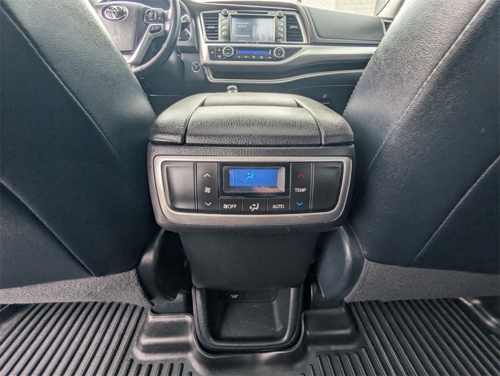used 2018 Toyota Highlander car, priced at $25,988