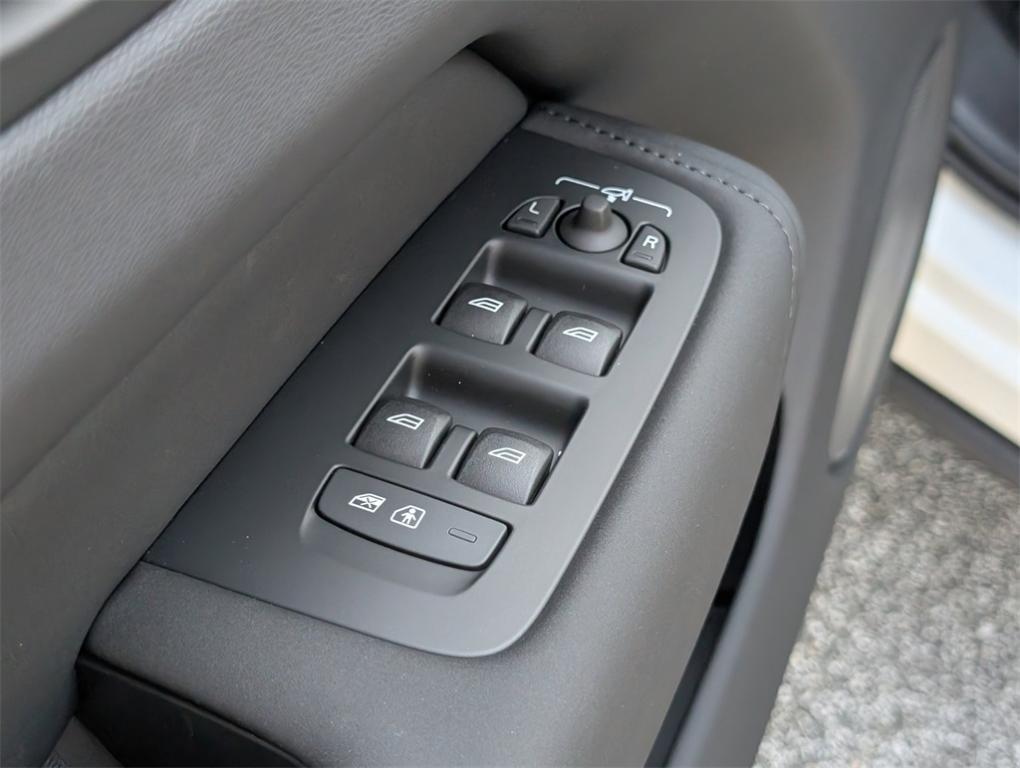 new 2026 Volvo XC60 car