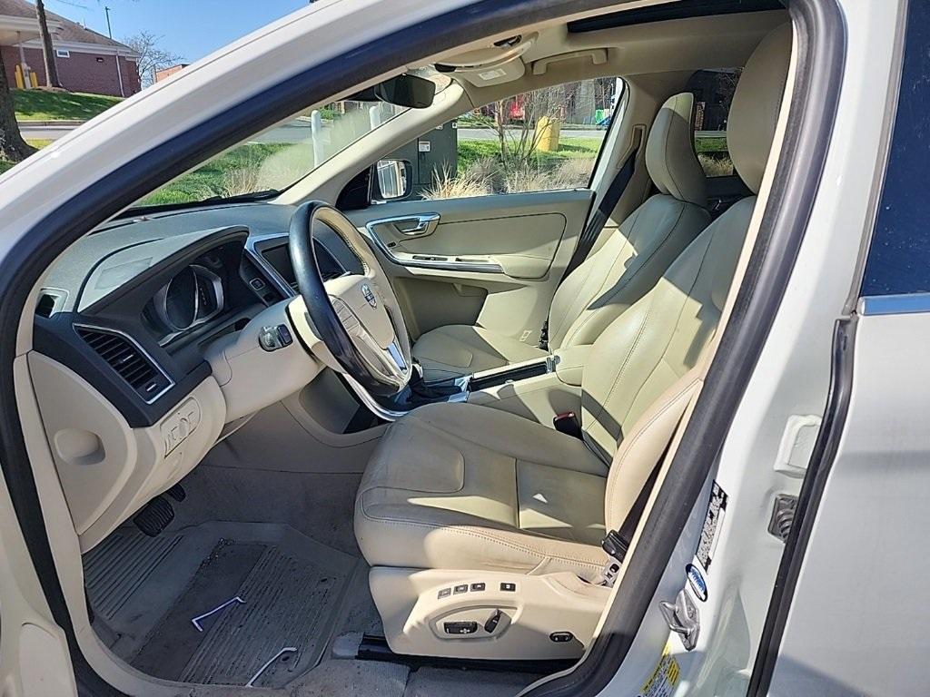 used 2016 Volvo XC60 car, priced at $13,298
