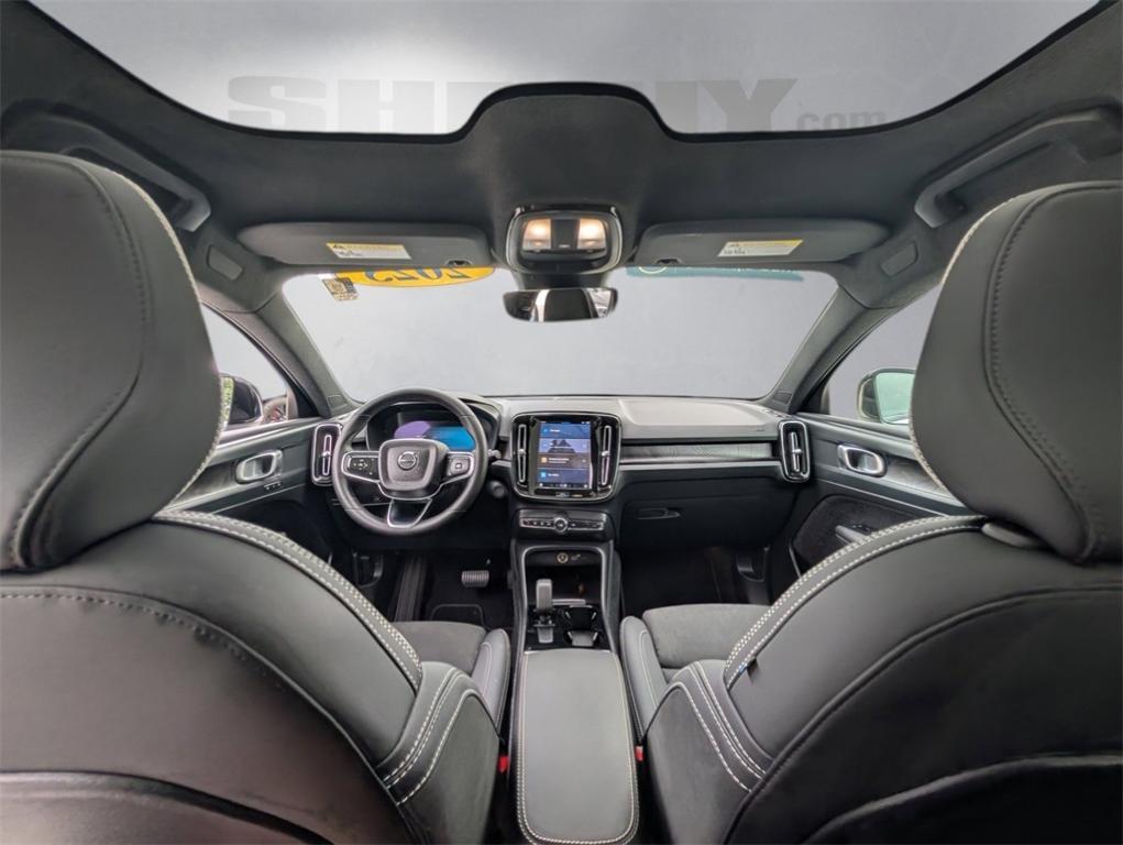 used 2023 Volvo C40 Recharge Pure Electric car, priced at $27,770