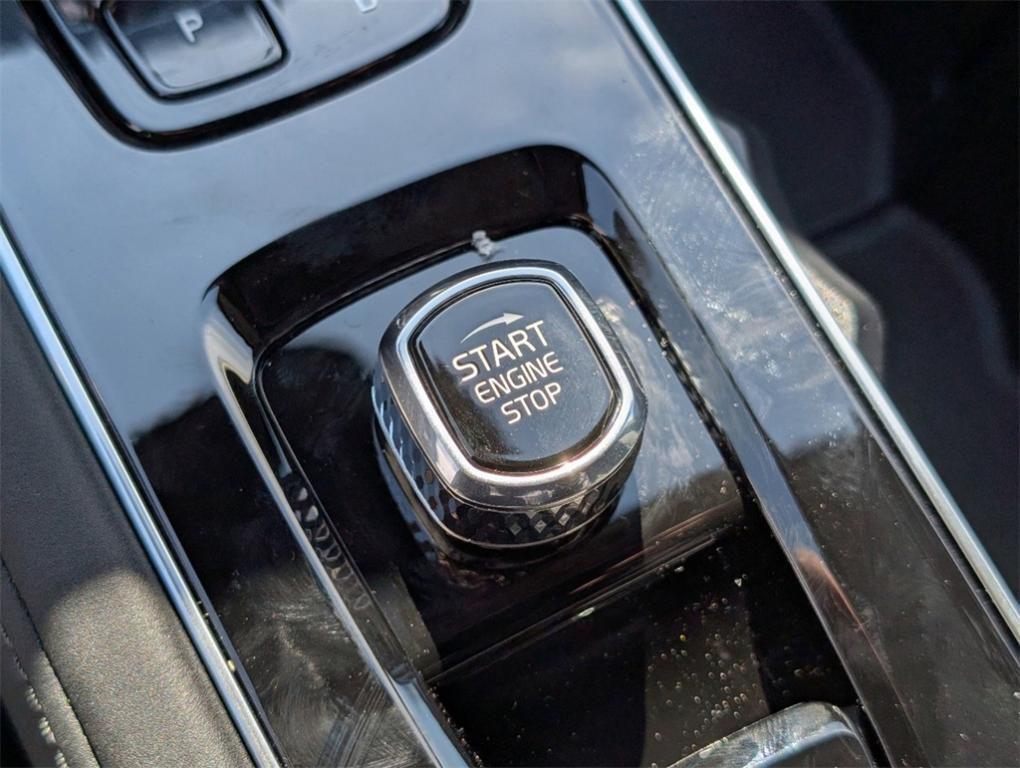 new 2025 Volvo XC90 car, priced at $58,745