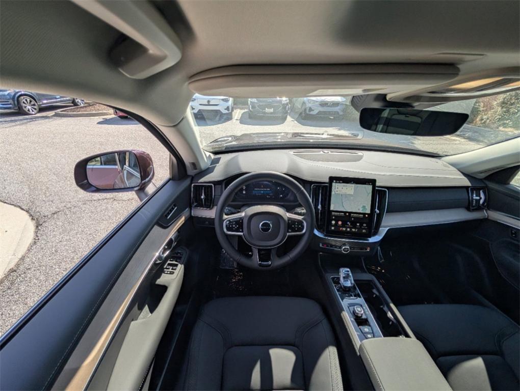 new 2025 Volvo XC90 car, priced at $58,745