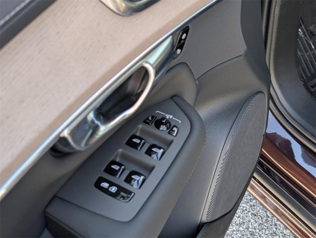 new 2025 Volvo XC90 car, priced at $58,745