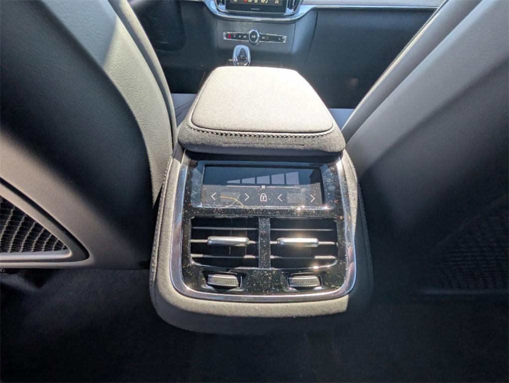 new 2025 Volvo XC90 car, priced at $58,745