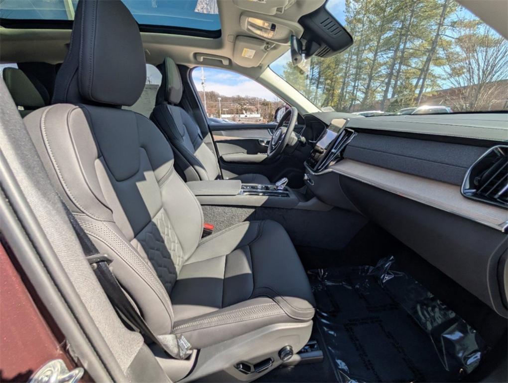new 2025 Volvo XC90 car, priced at $58,745