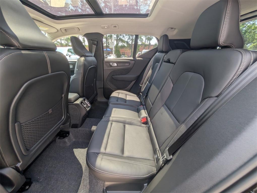 new 2026 Volvo XC40 car