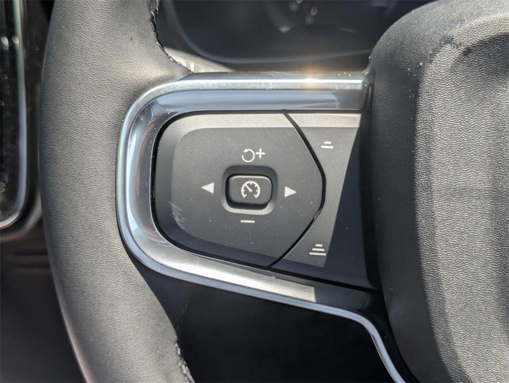 new 2026 Volvo XC40 car