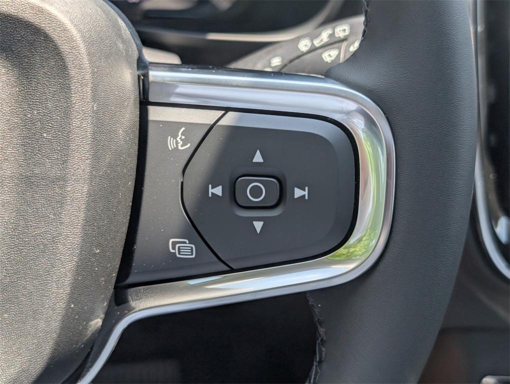 new 2026 Volvo XC40 car