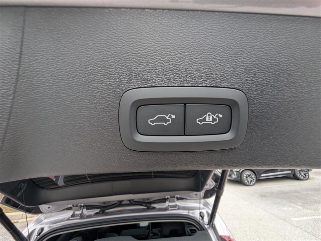 new 2026 Volvo XC40 car