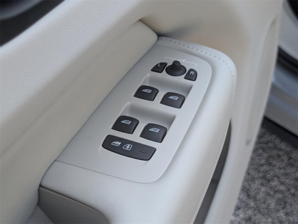 new 2026 Volvo XC60 car