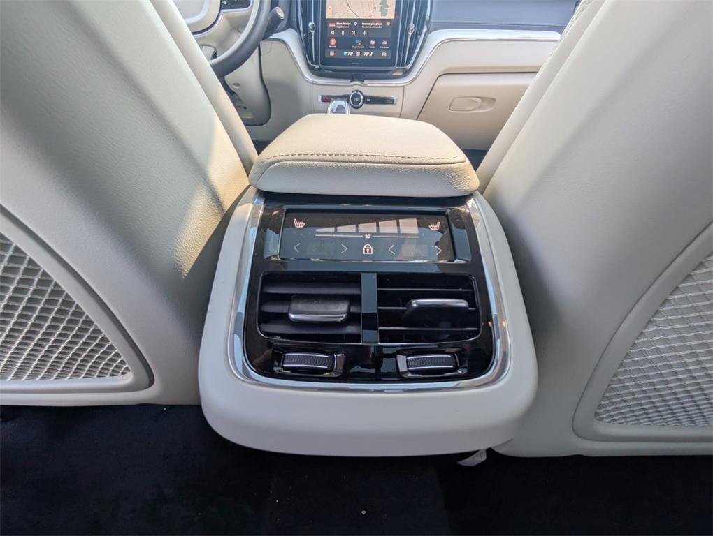 new 2026 Volvo XC60 car