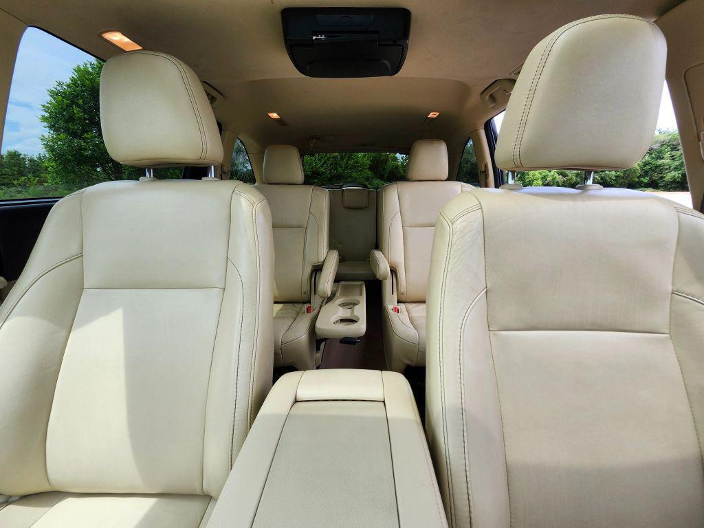 used 2016 Toyota Highlander car, priced at $18,450