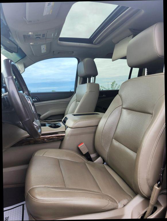 used 2019 GMC Yukon XL car, priced at $27,450