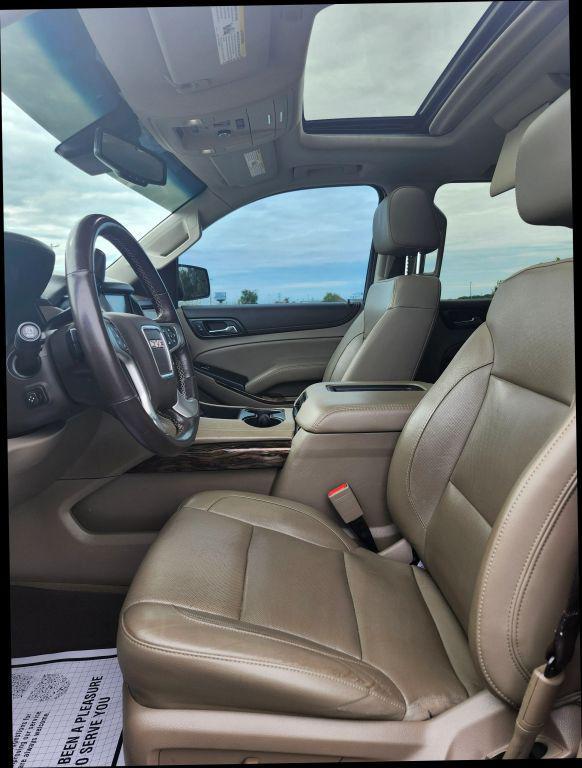 used 2019 GMC Yukon XL car, priced at $27,450
