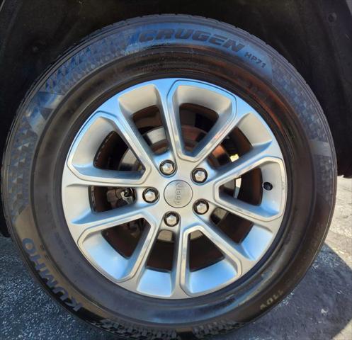 used 2014 Jeep Grand Cherokee car, priced at $7,950