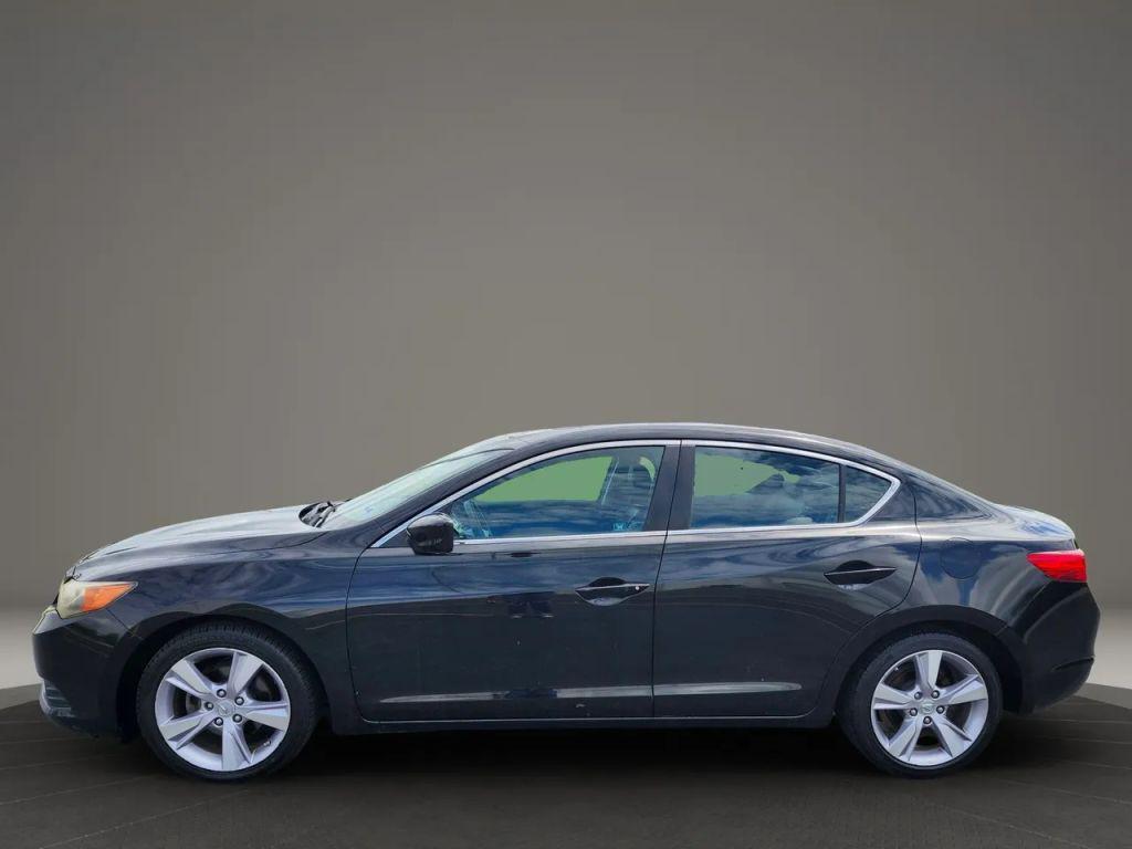 used 2013 Acura ILX car, priced at $8,950