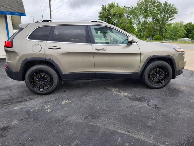 used 2017 Jeep Cherokee car, priced at $11,450