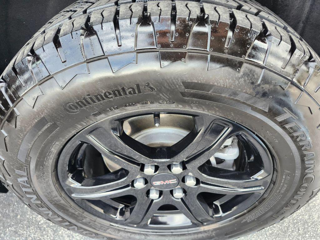 used 2022 GMC Acadia car, priced at $24,950