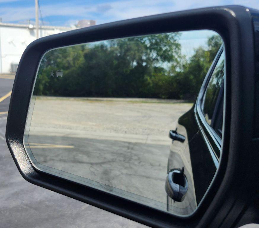 used 2022 GMC Acadia car, priced at $24,950