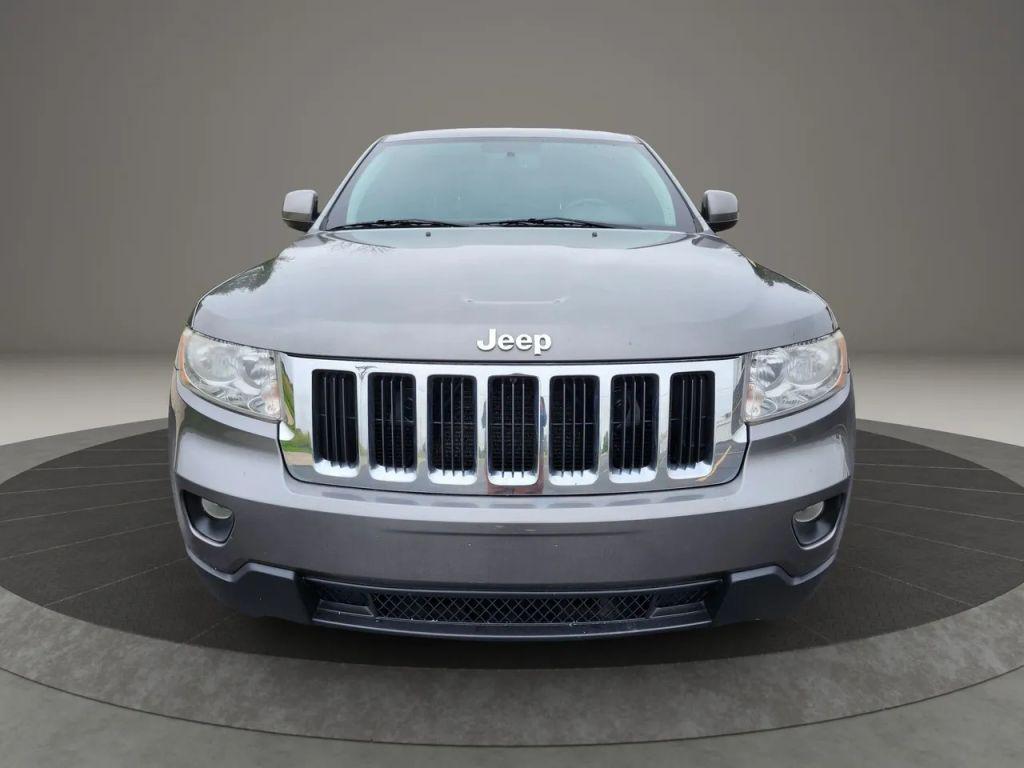 used 2013 Jeep Grand Cherokee car, priced at $11,500