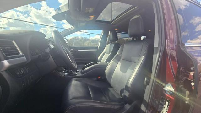 used 2019 Toyota Highlander car, priced at $26,750