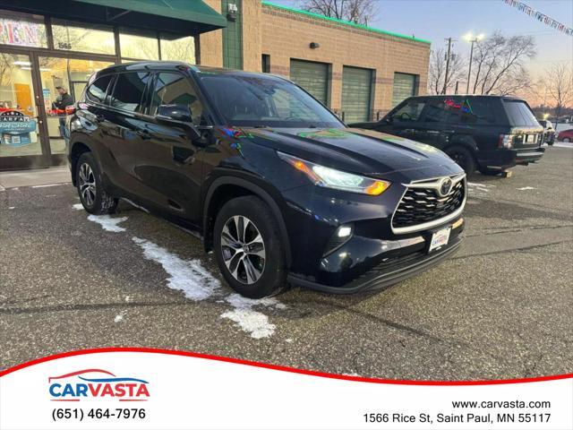 used 2020 Toyota Highlander car, priced at $29,900