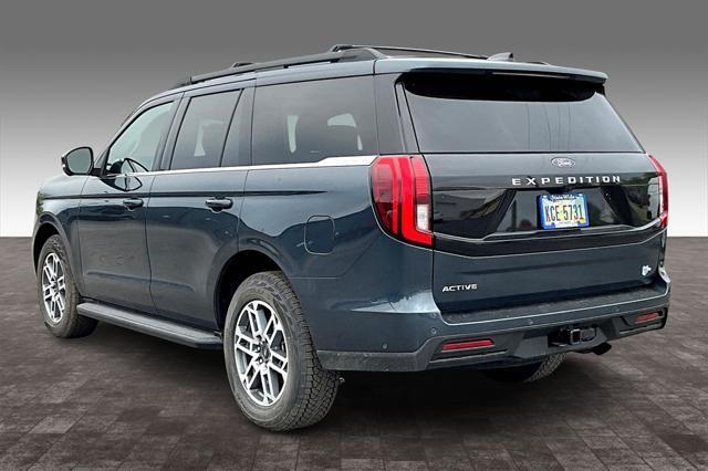 new 2025 Ford Expedition car, priced at $69,965