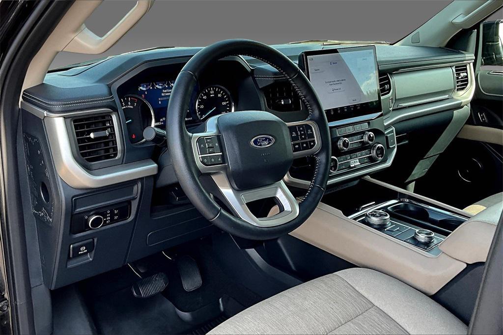 used 2024 Ford Expedition car, priced at $47,730