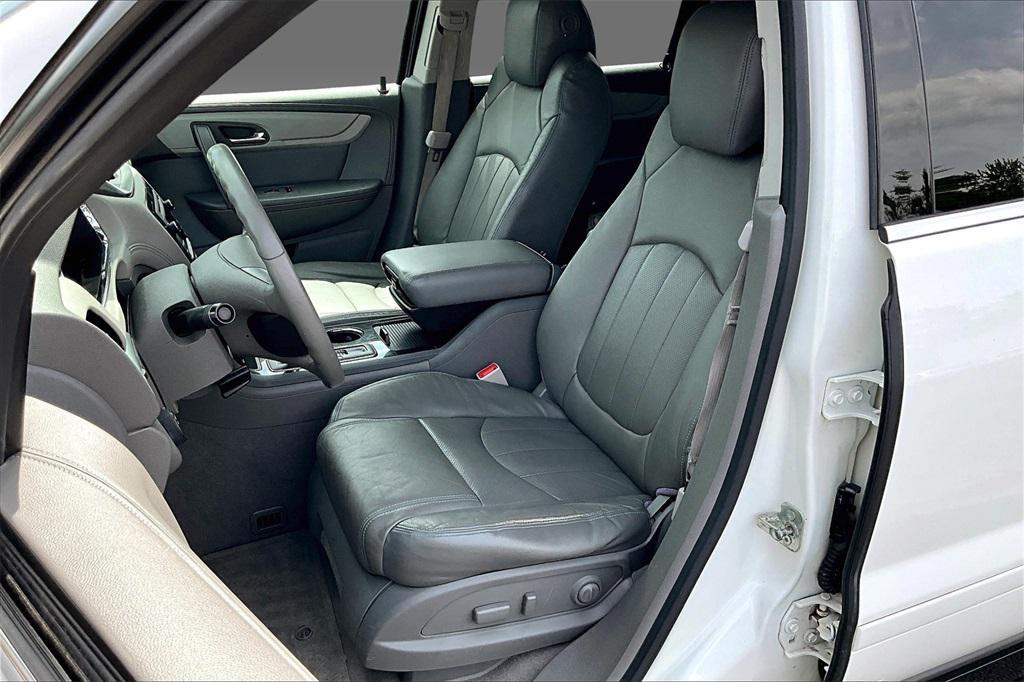used 2015 Chevrolet Traverse car, priced at $7,894