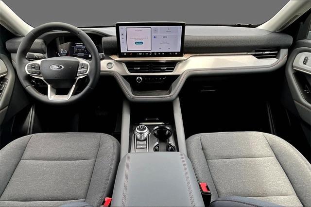 new 2025 Ford Explorer car, priced at $41,182