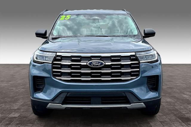 new 2025 Ford Explorer car, priced at $41,182