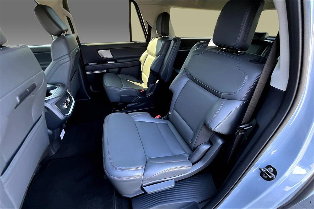 new 2025 Ford Expedition Max car, priced at $72,395