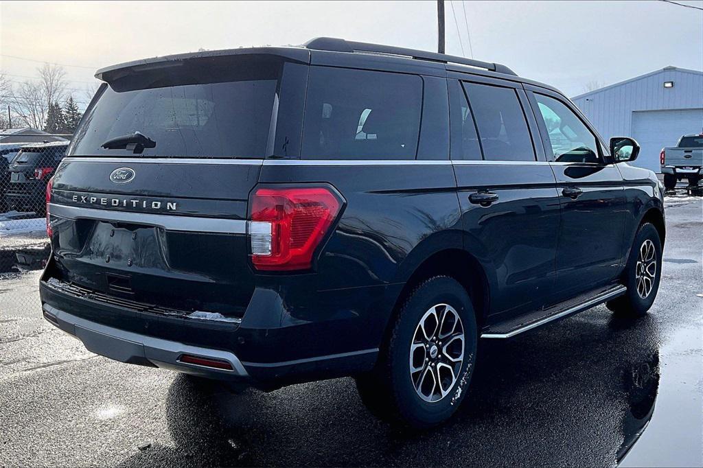 used 2022 Ford Expedition car, priced at $44,365