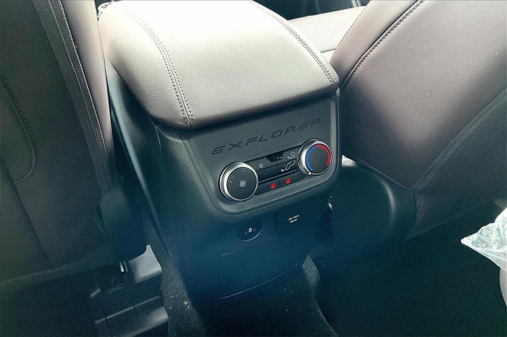 new 2025 Ford Explorer car, priced at $57,086