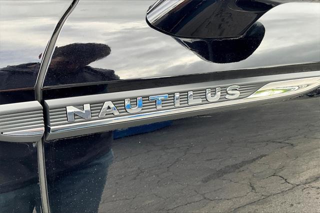 used 2022 Lincoln Nautilus car, priced at $30,427
