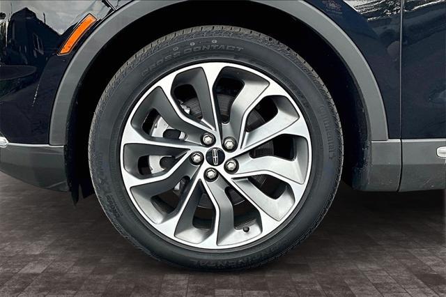 used 2022 Lincoln Nautilus car, priced at $30,427