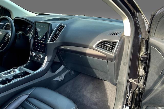 used 2024 Ford Edge car, priced at $27,616