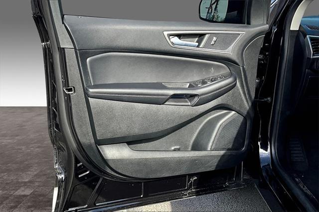 used 2024 Ford Edge car, priced at $27,616