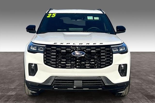 new 2025 Ford Explorer car, priced at $52,179