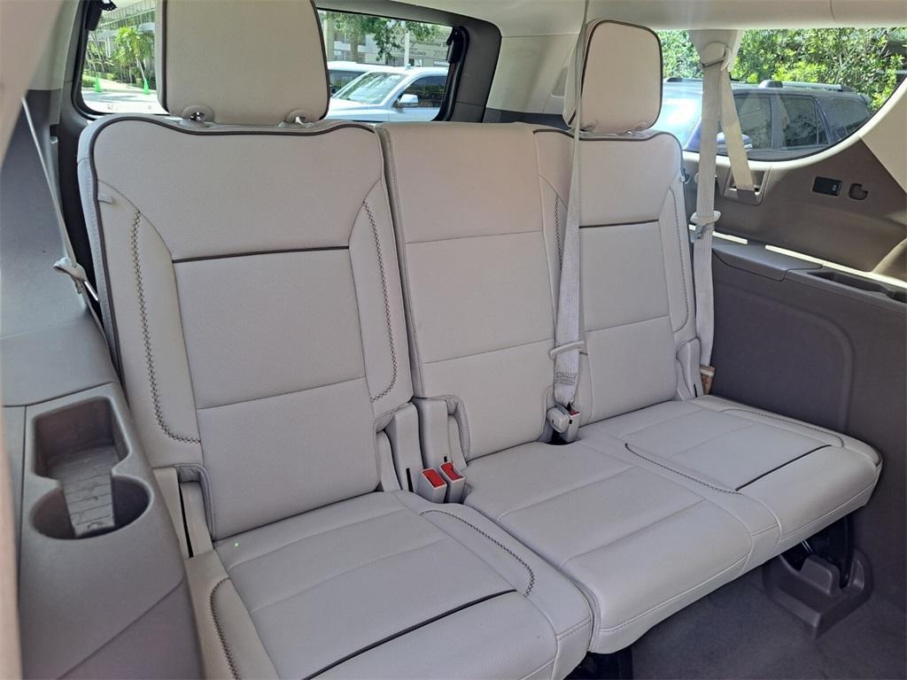 used 2022 GMC Yukon XL car, priced at $60,999
