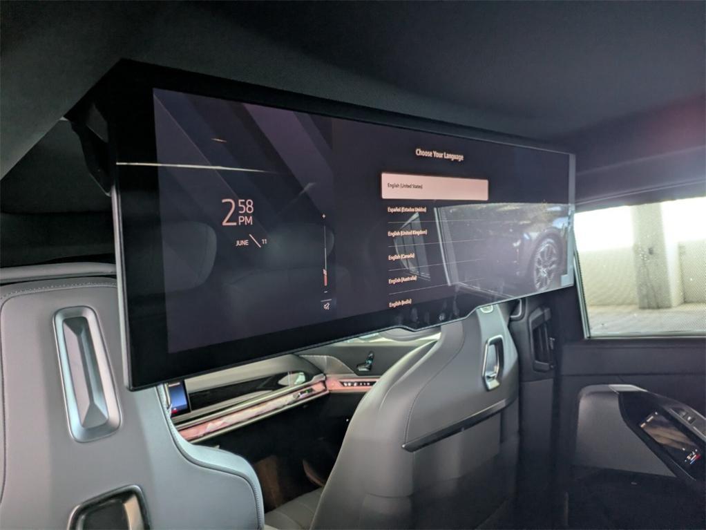 new 2025 BMW 760 car, priced at $134,150