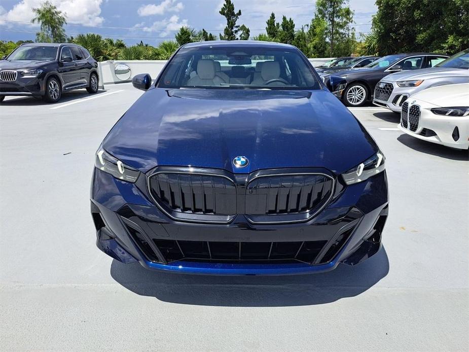 new 2024 BMW 530 car