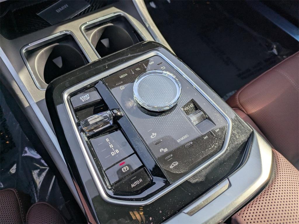 new 2025 BMW i7 car, priced at $110,080