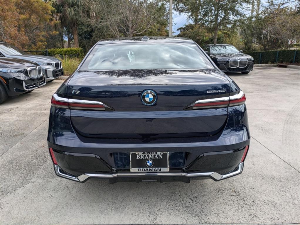 new 2025 BMW i7 car