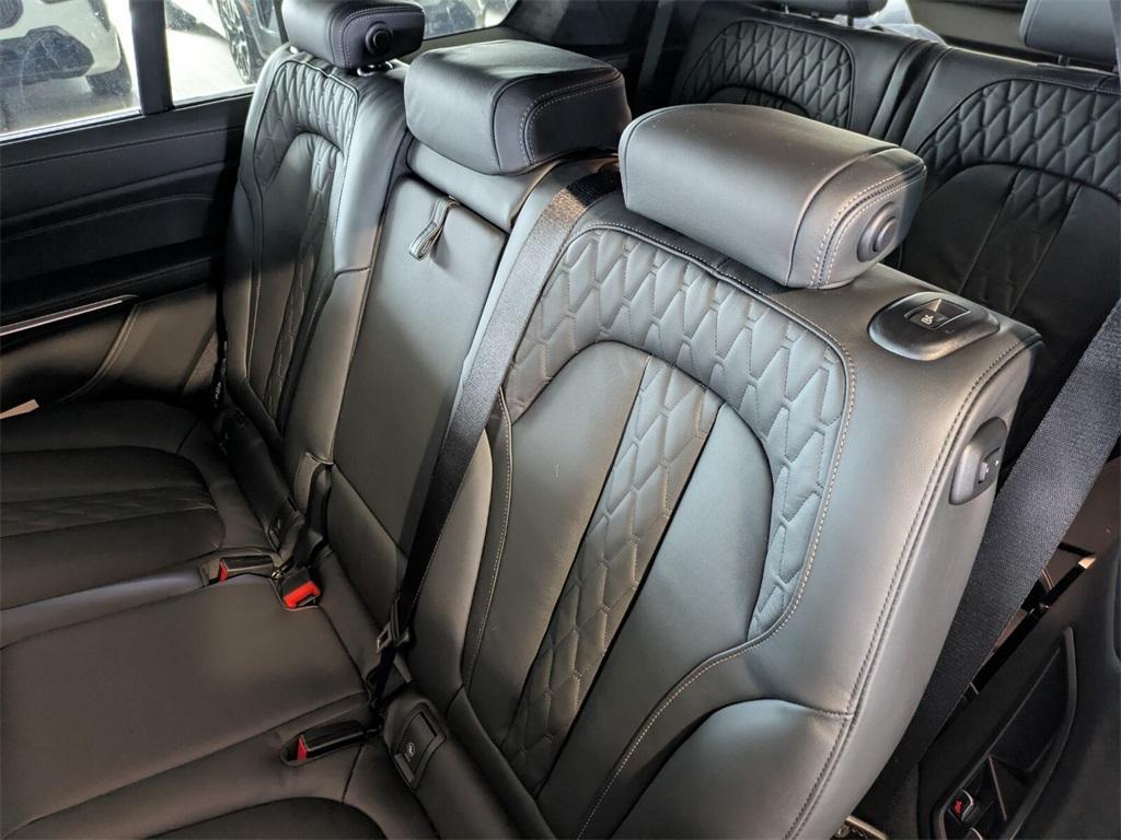new 2026 BMW X7 car