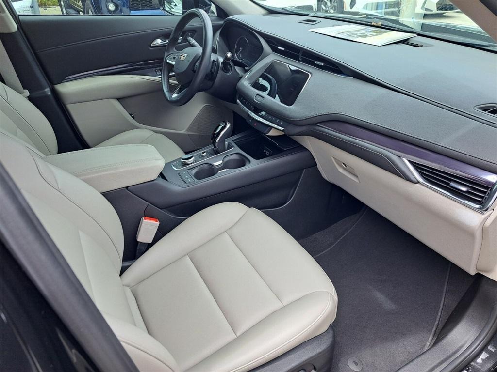 used 2023 Cadillac XT4 car, priced at $28,998