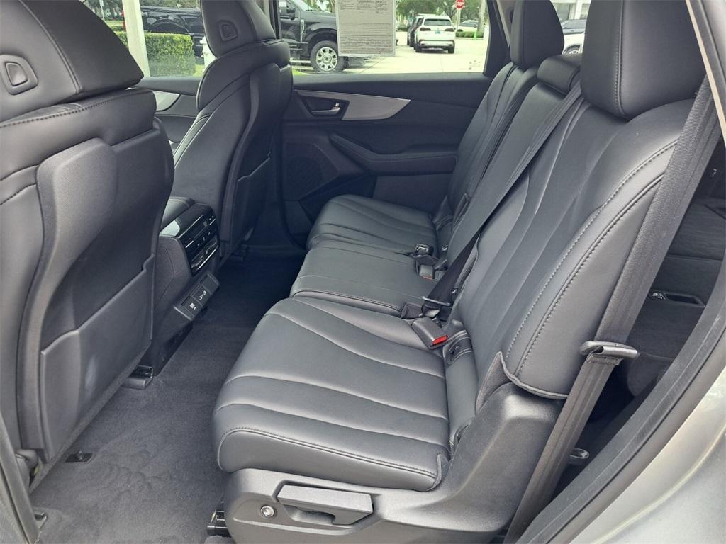 used 2023 Acura MDX car, priced at $39,670