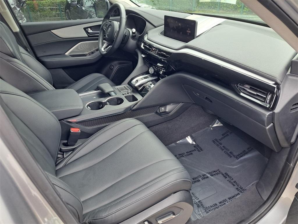 used 2023 Acura MDX car, priced at $39,670